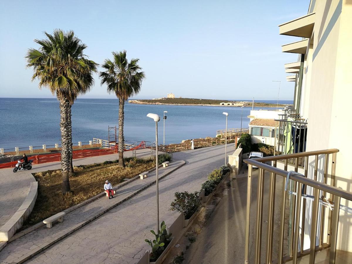 Hotel Vittorio Portopalo Di Capo Passero Eksteriør billede