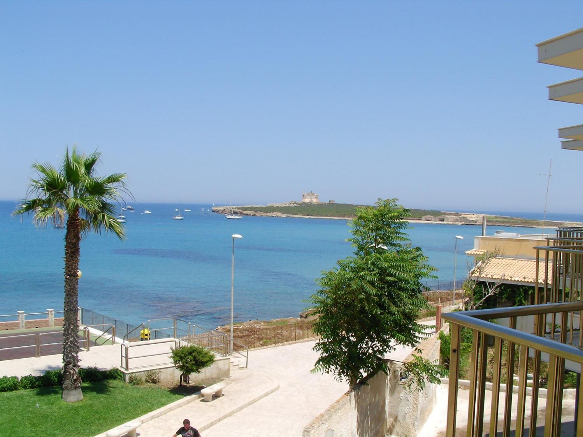 Hotel Vittorio Portopalo Di Capo Passero Eksteriør billede