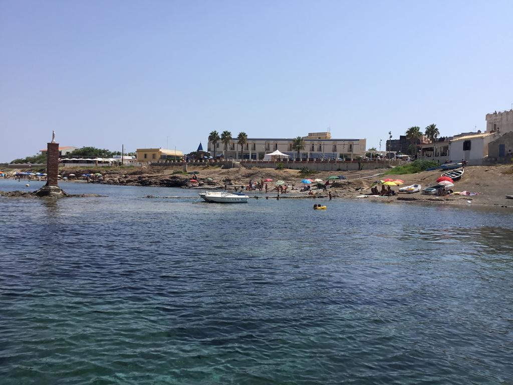 Hotel Vittorio Portopalo Di Capo Passero Eksteriør billede